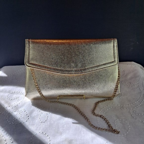 HL (Harry Levine) U.S.A. Handbags - Vintage HL (Harry Levine) USA Gold Metallic Evening Bag w/Gold Chain Strap